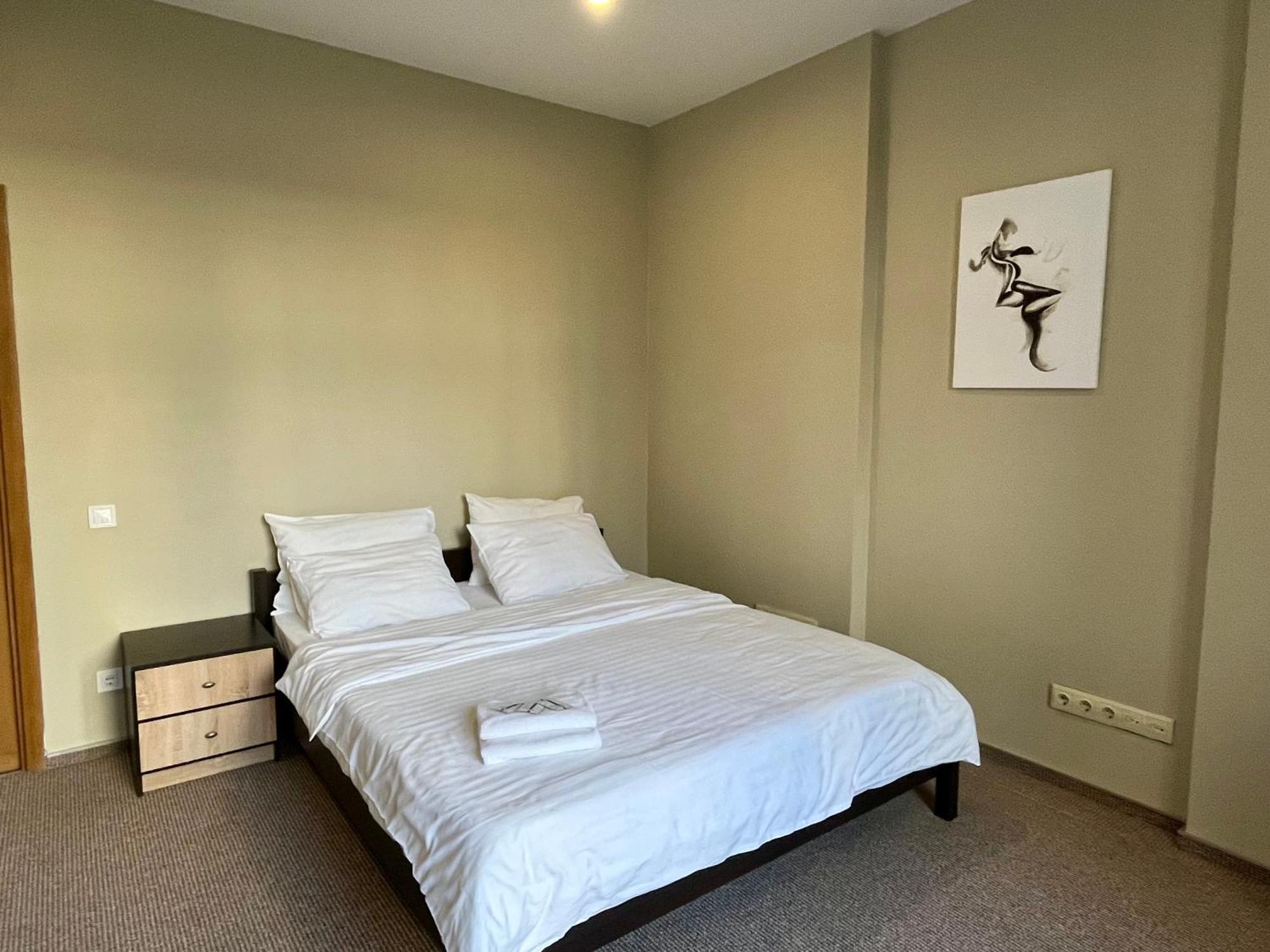 4Room Hostel Kiev Ngoại thất bức ảnh