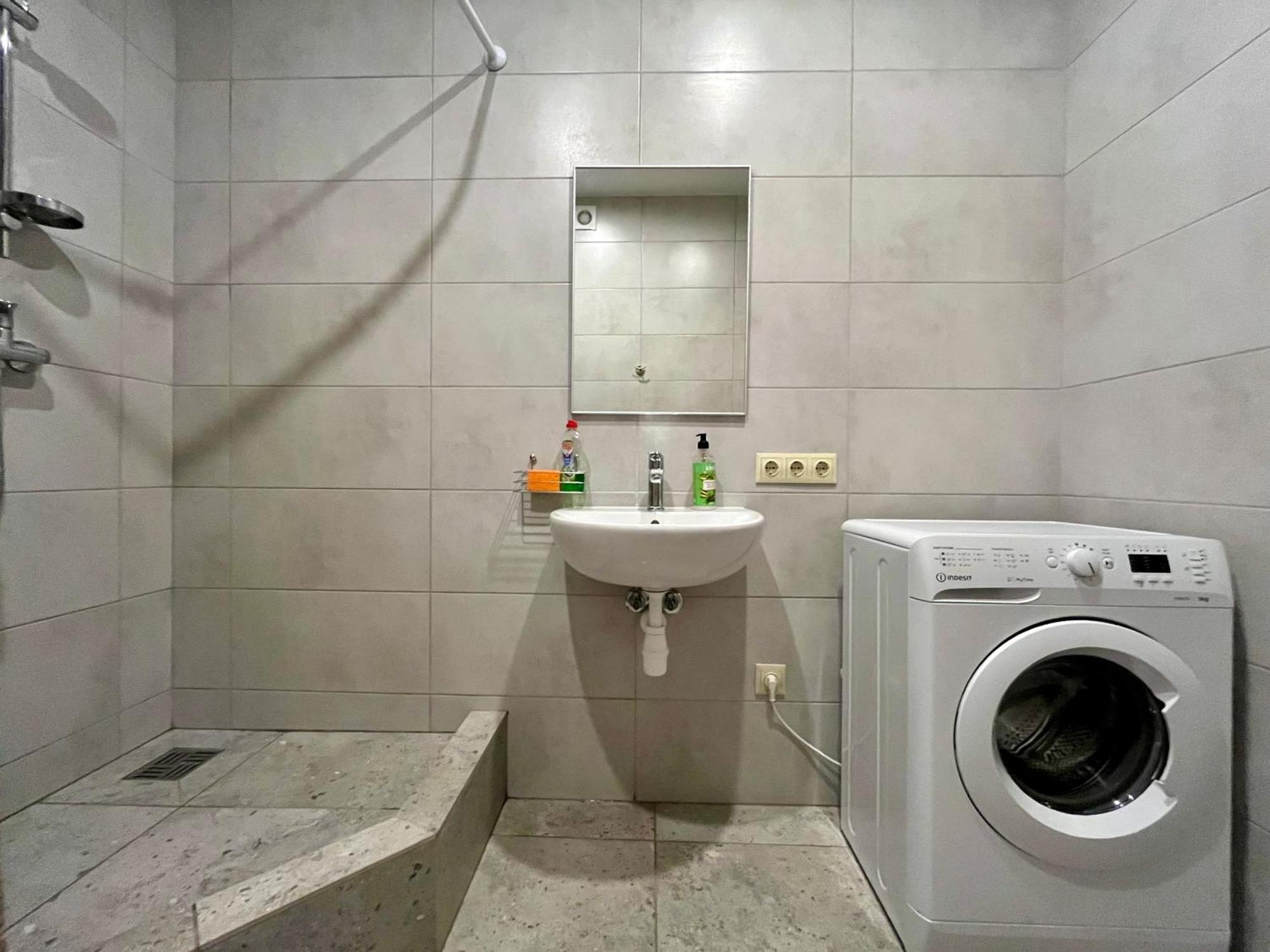 4Room Hostel Kiev Ngoại thất bức ảnh